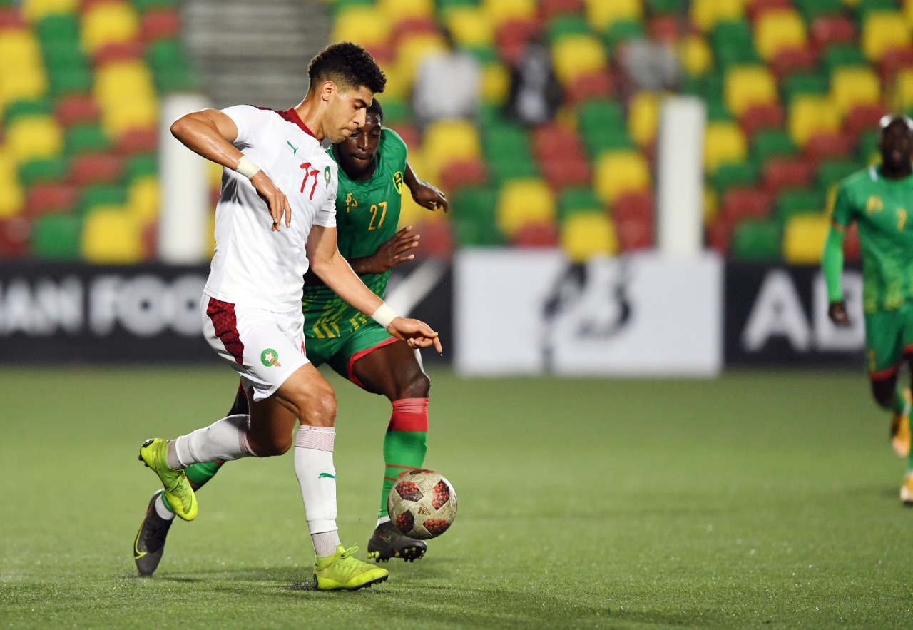 أدم ماسينا: أداء مقبول