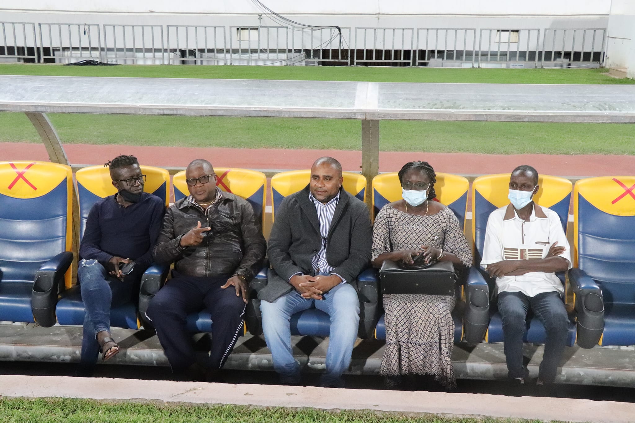 اخر حصة تدريبية لغينيا بيساو على ارضية مركب محمد الحامس