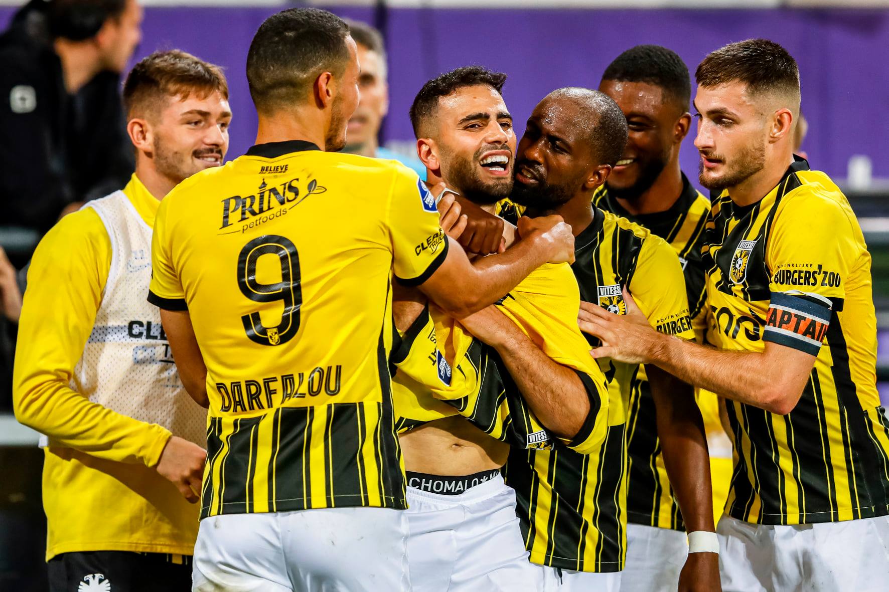 هذه هي دوافع طرد طنان من طرف مدربه