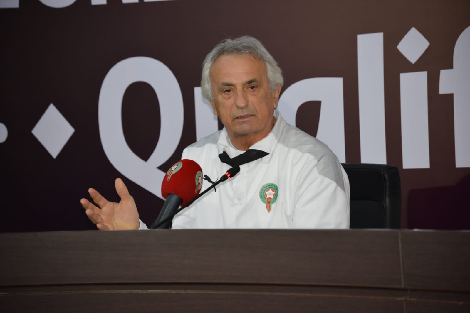 الناخب الوطني يكشف عن إصابتين في الفريق الوطني