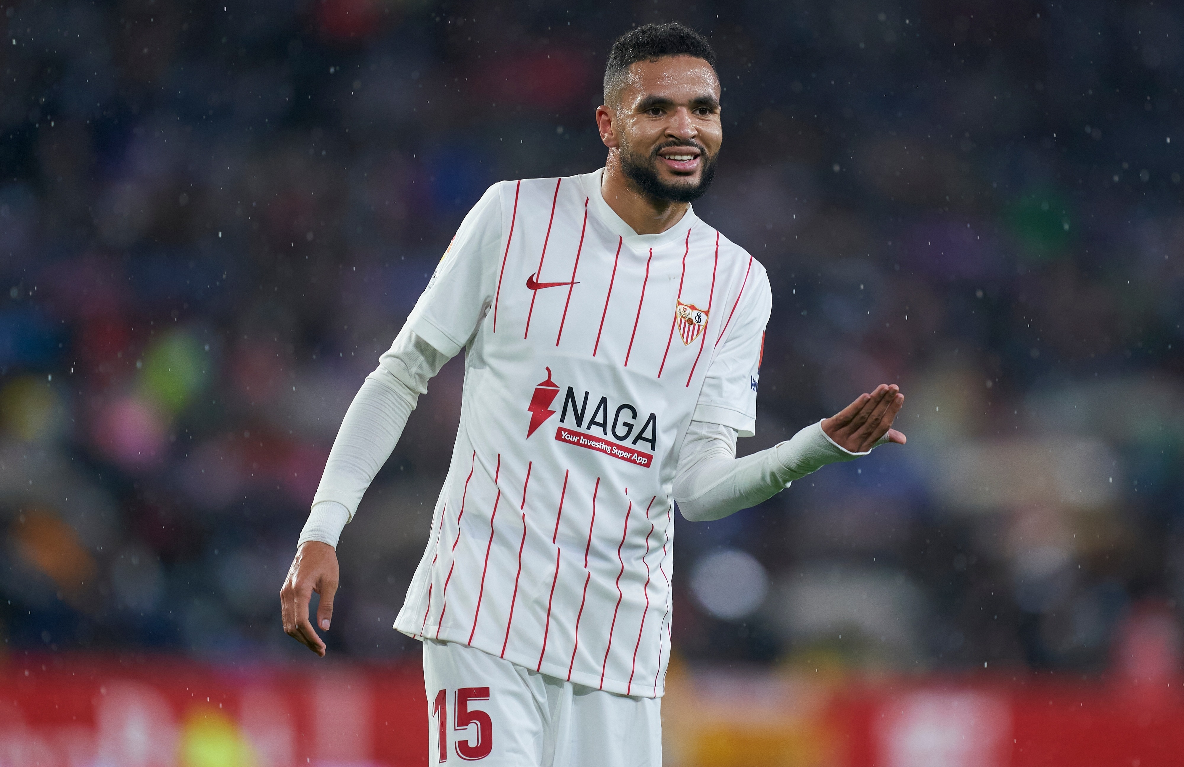 أرسنال يجدد أهتمامه بيوسف النصيري