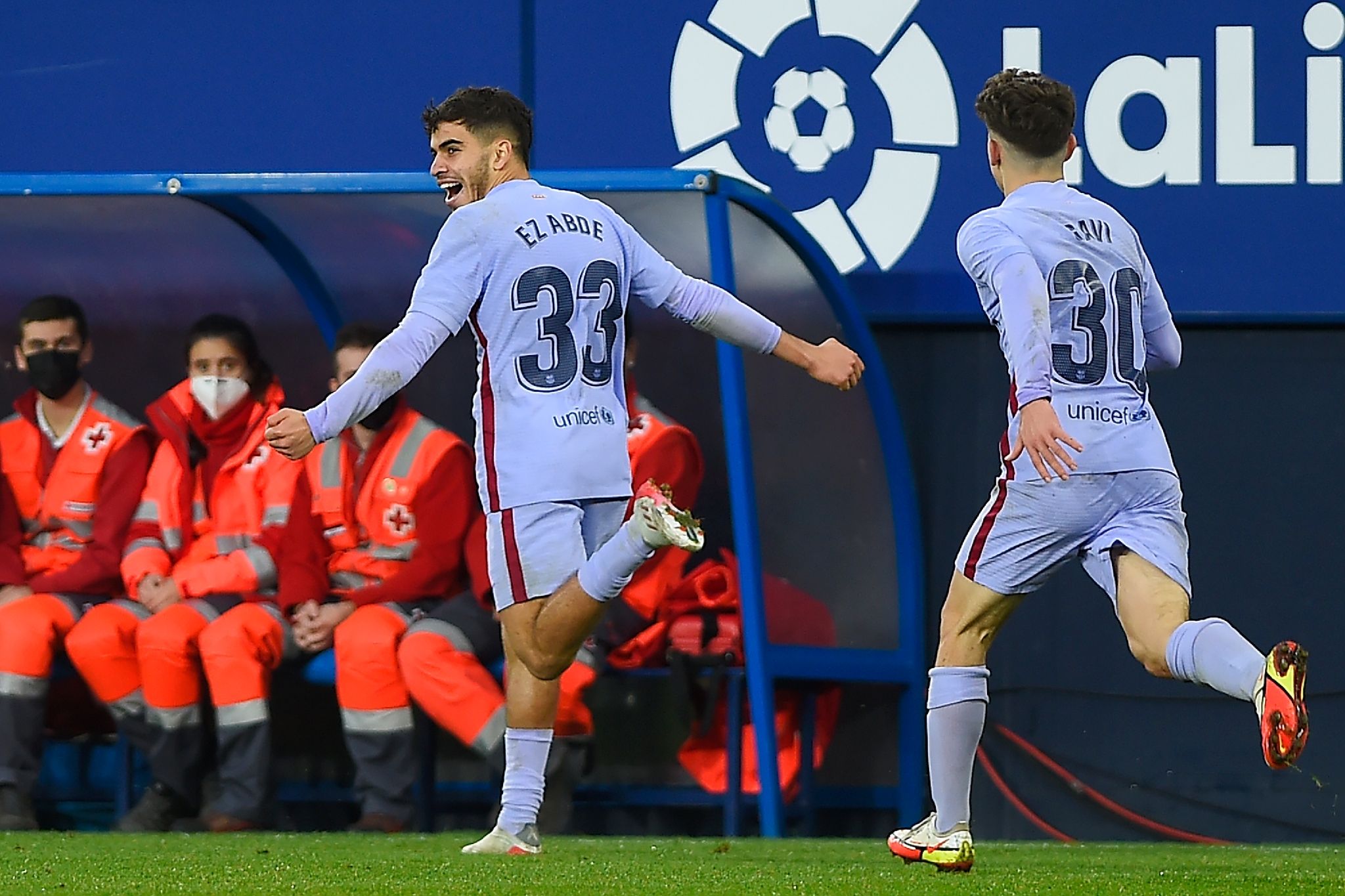 برشلونة يمكنه تسجيل الزلزولي في أوروبا ليغ في حالة واحدة