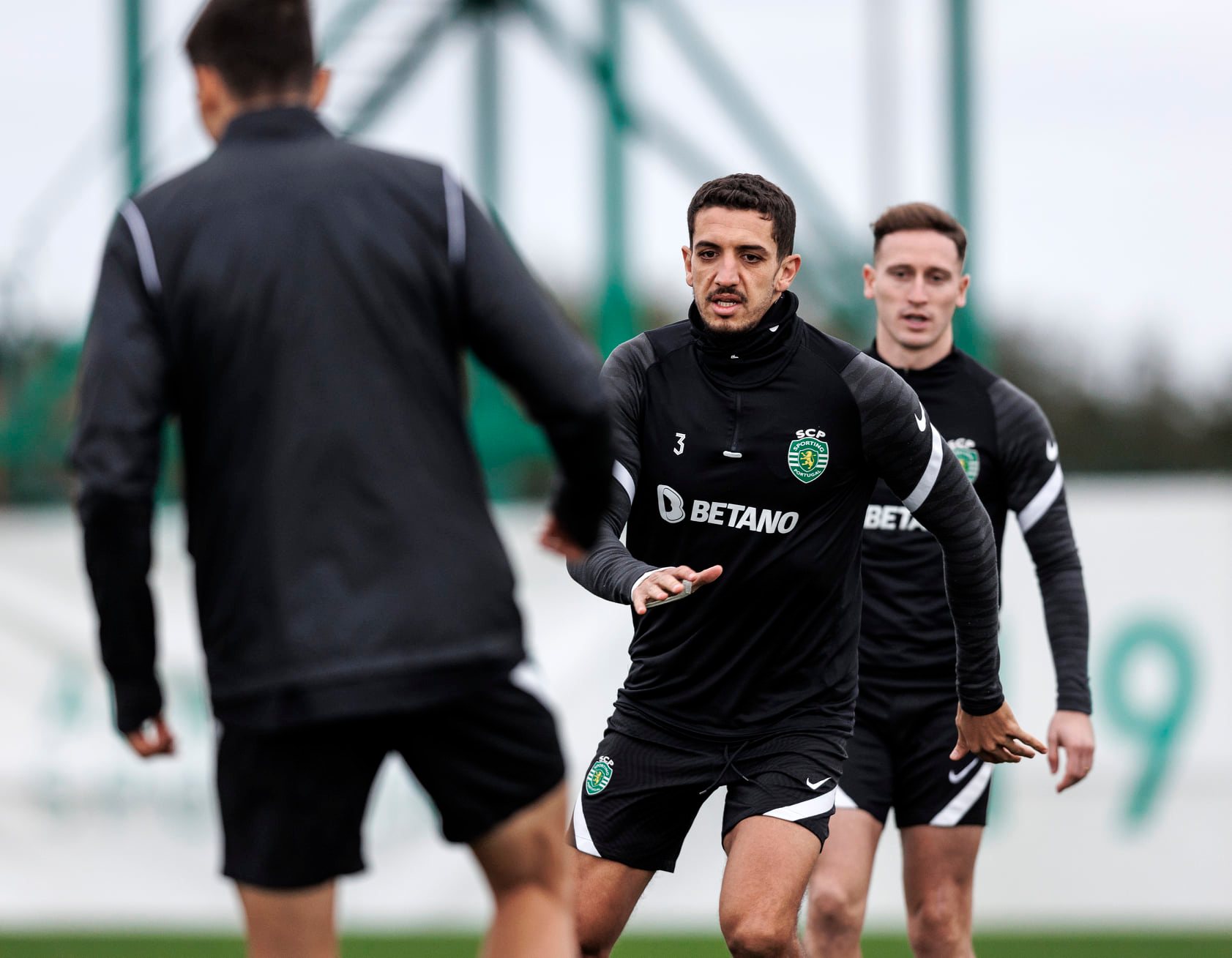 هل يلتحق فضال بمباراة الجمعة؟