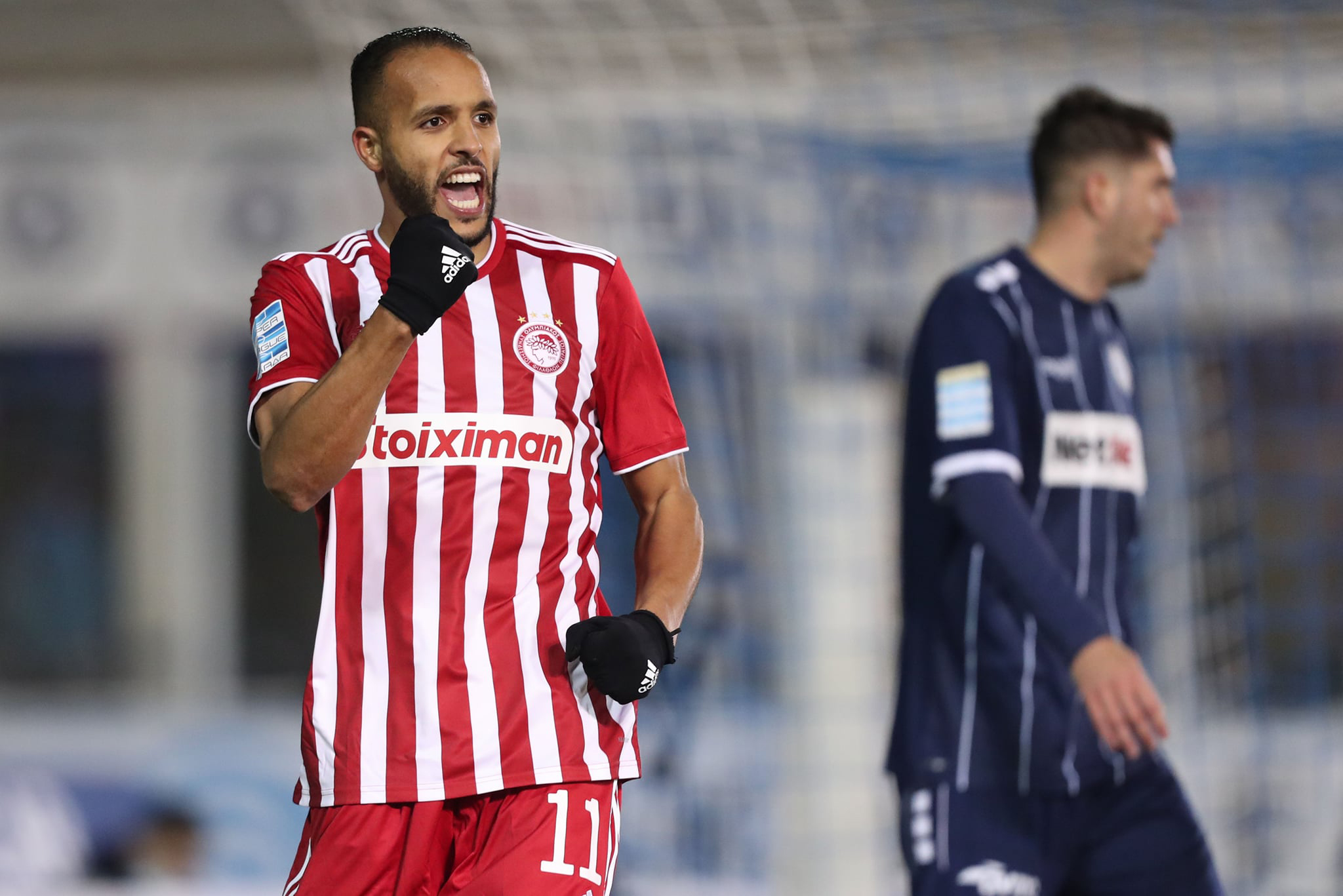 العرابي بين البقاء باليونان والعودة إلى الخليج!