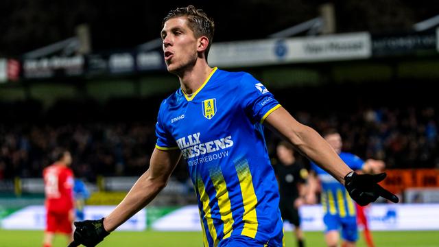 أنس الطاهيري يعود إلى البطولة الهولندية