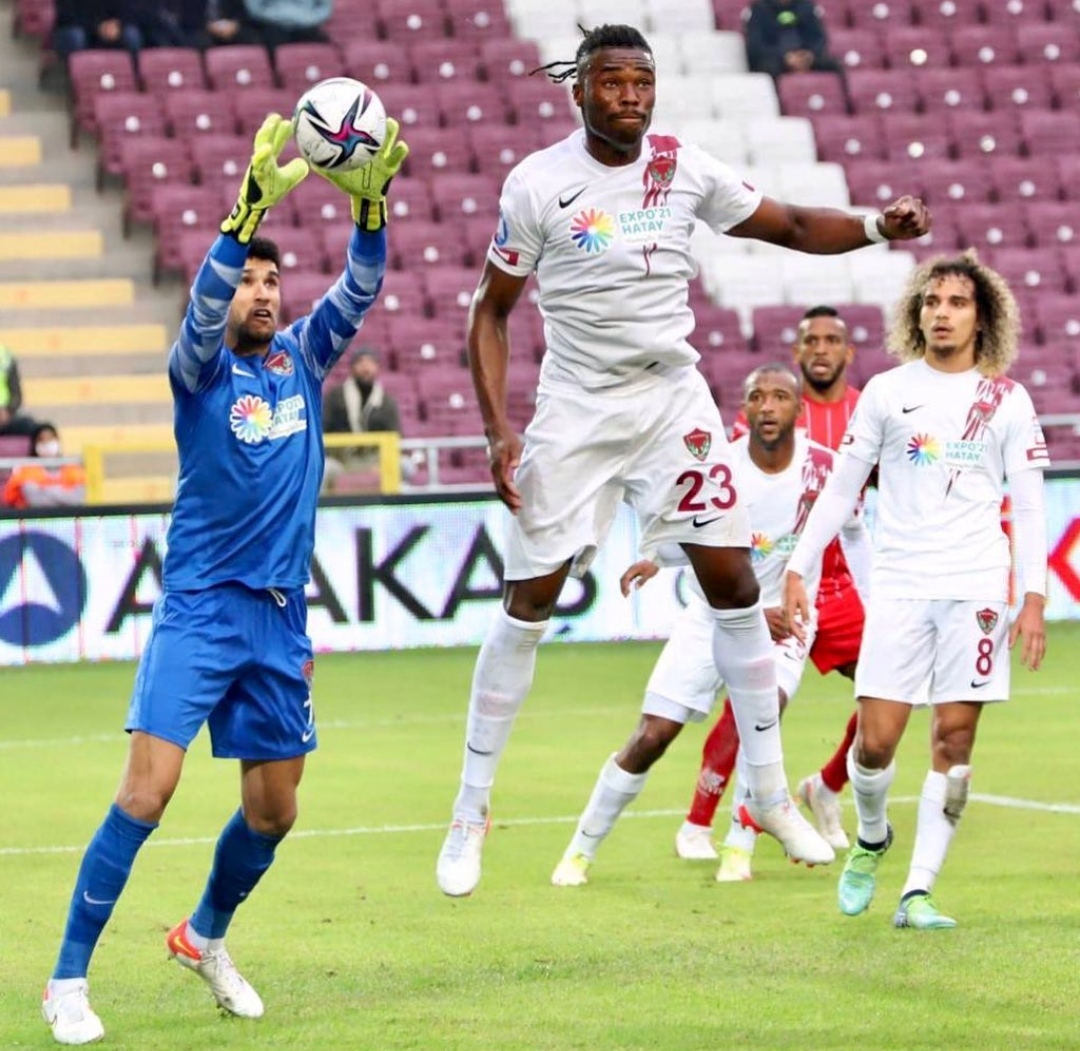 هاتاي سبور يستعيد الكعبي والمحمدي في نزال اليوم