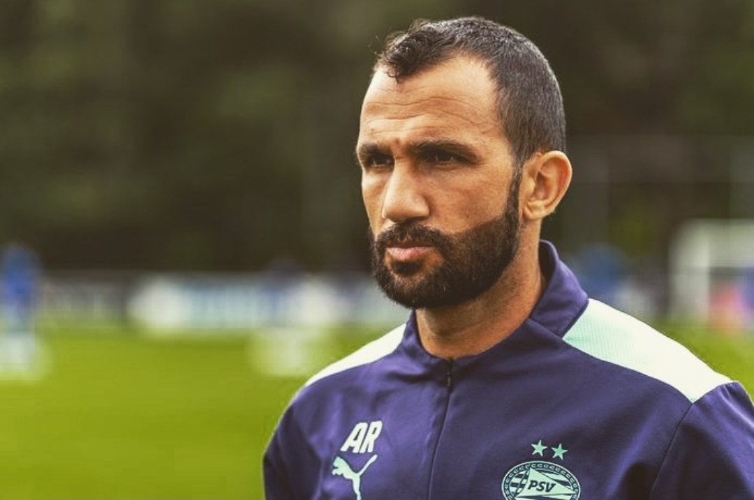 عادل رمزي: المنتخب المغربي في حاجة إلى لاعبيه الكبار