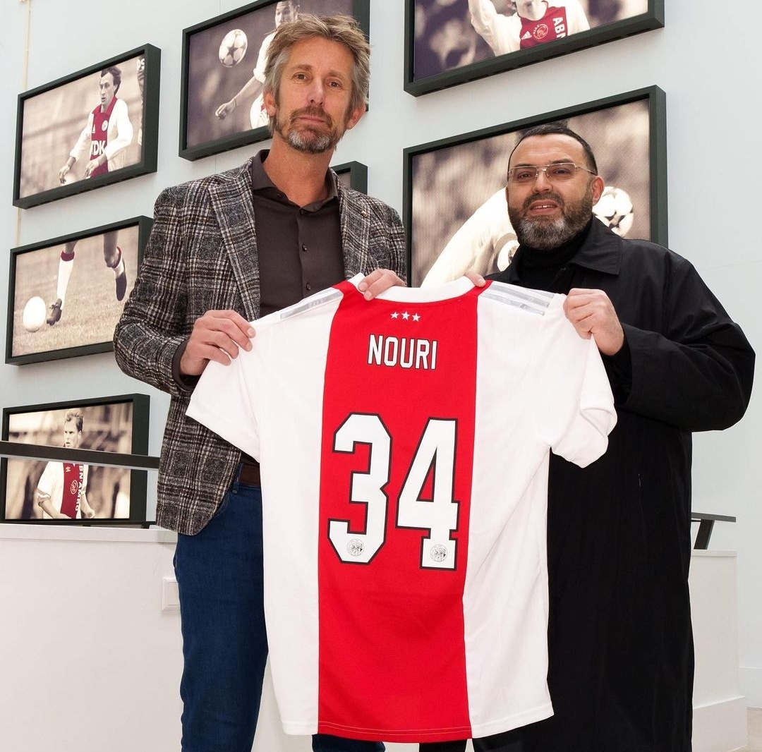 أجاكس يعامل عبد الحق نوري مثل يوهان كرويف