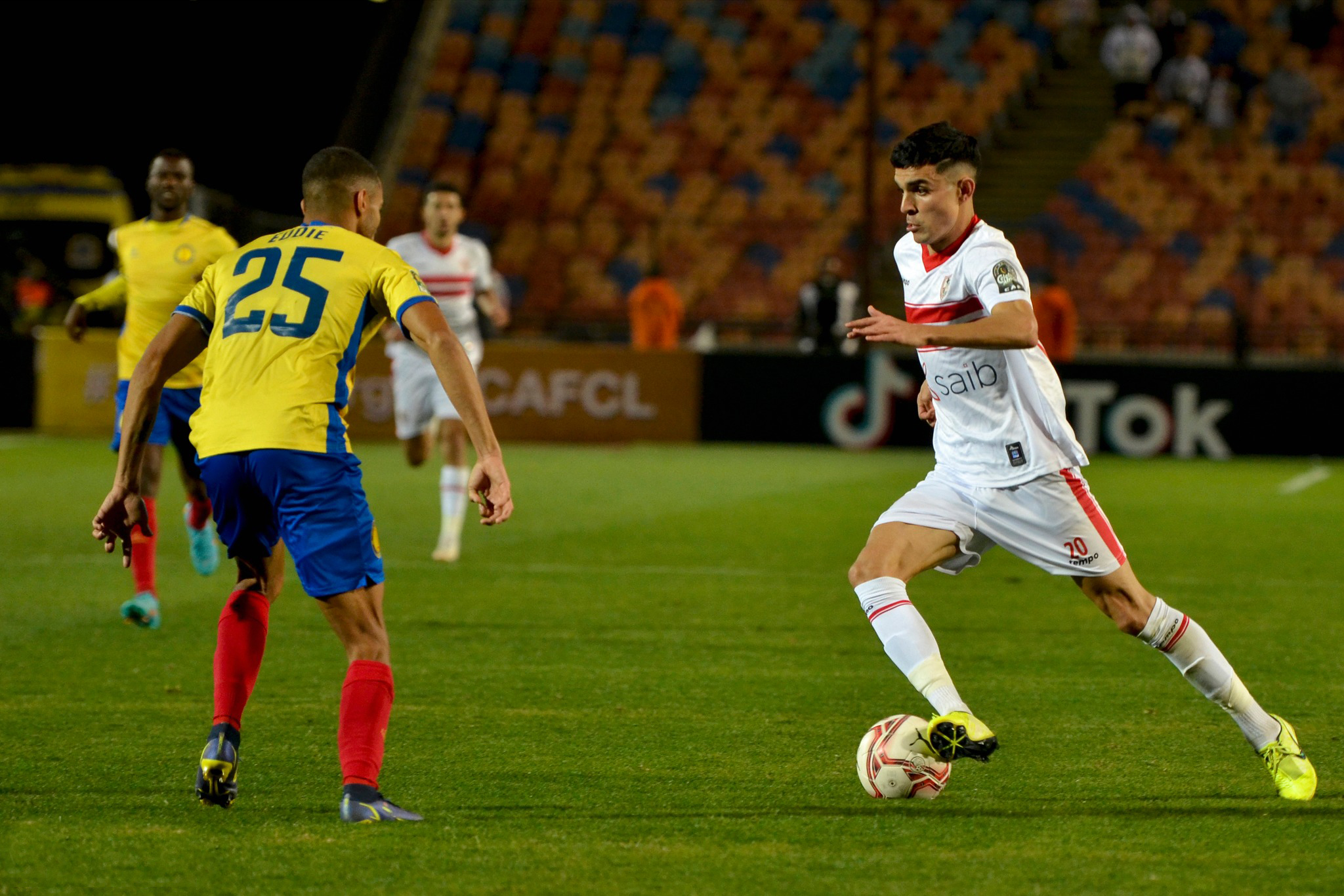 الزمالك تعادل بأنغولا بحضور بنشرقي وأوناجم من الإحتياط