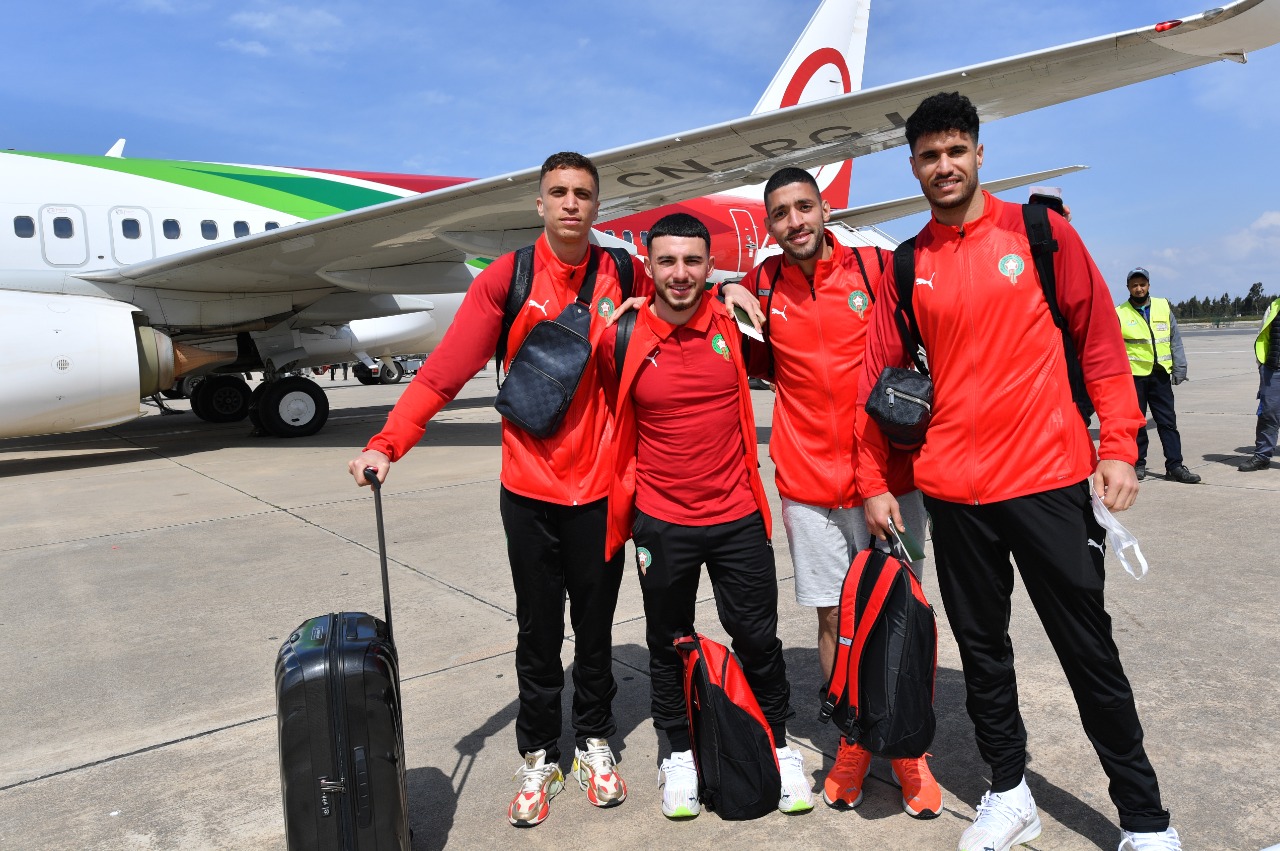 بالصور.. بعثة المنتخب الوطني تغادر مطار سلا نحو كينشاسا
