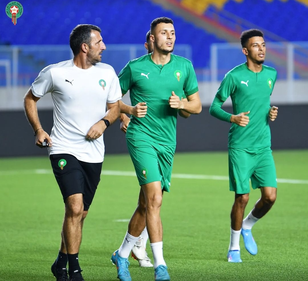 غدا يجري المنتخب الوطني آخر حصة على ملعب الشهداء