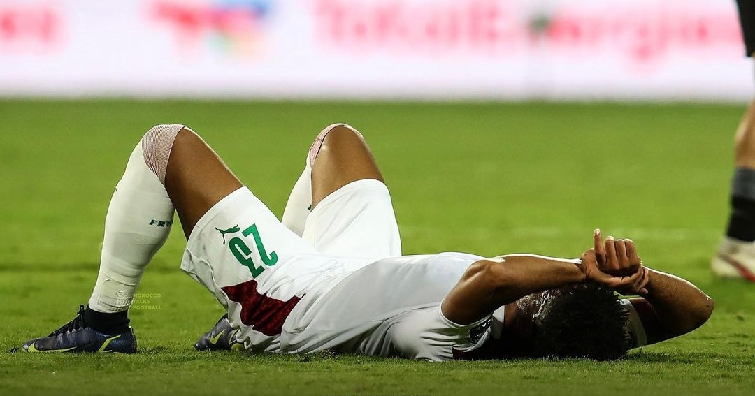 لاعبو المنتخب المغربي رفعوا معنويات ريان لنسيان الأحزان