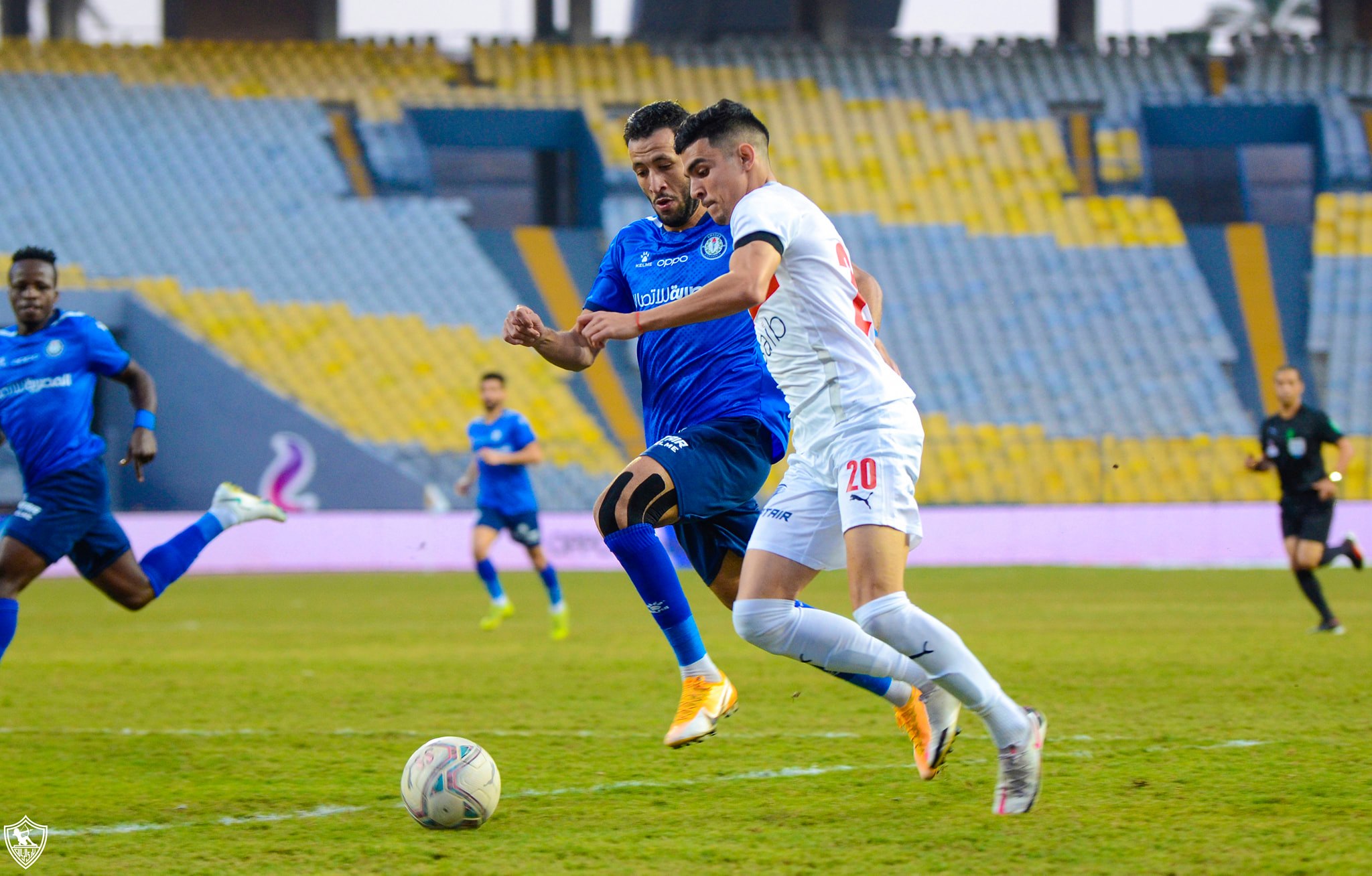 الأهلي يسعى للارتباط ببنشرقي