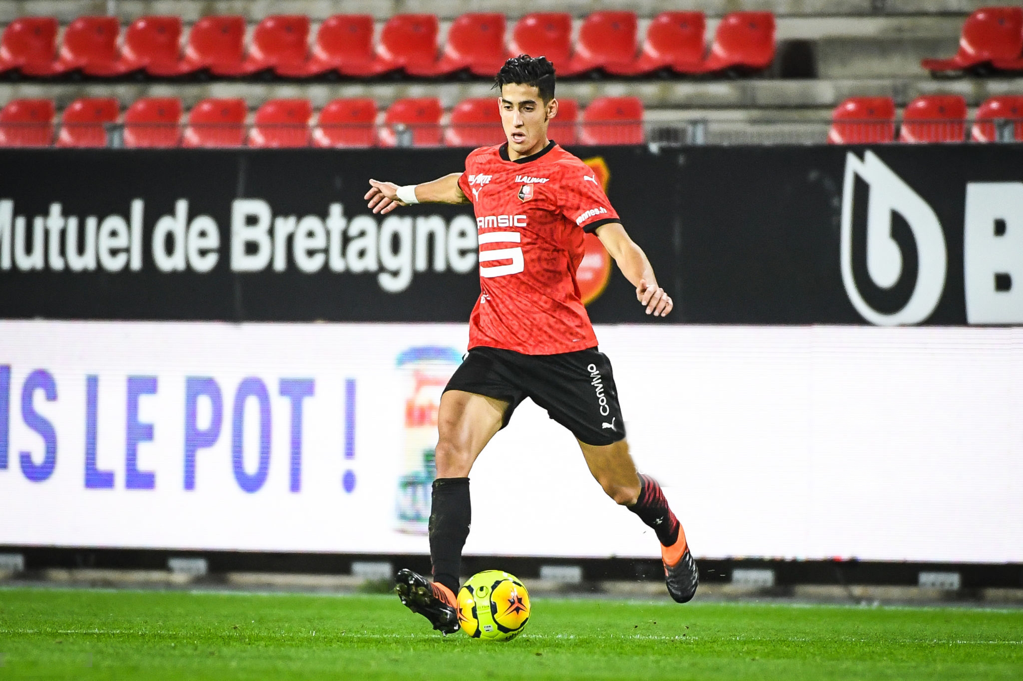 أكرد يحلق فوق بوفال وأوناحي