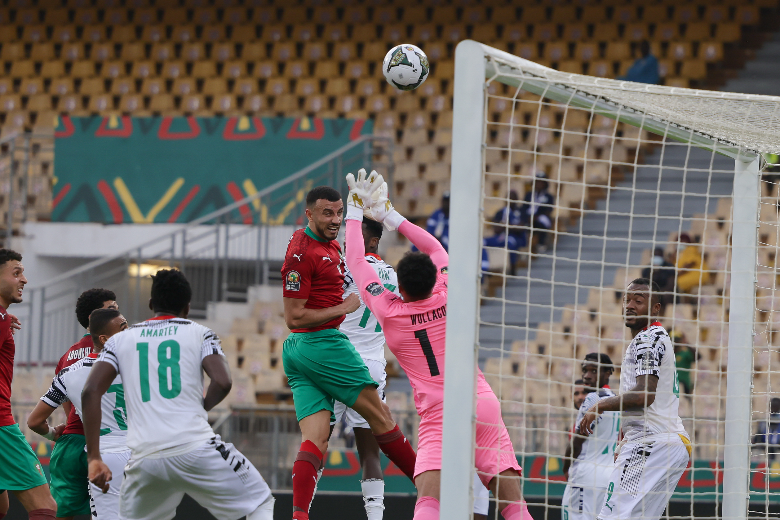 رومان سايس: التأهل لكأس العالم يستحق المعاناة