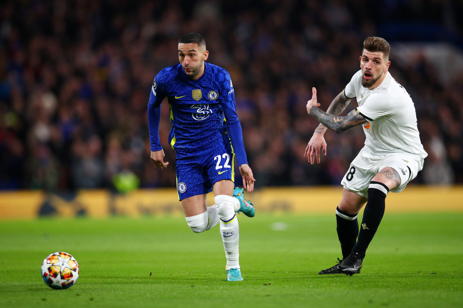 مدربا أسود اشبيلية وزياش قد يلتحقا بمانشستر يونايتد!