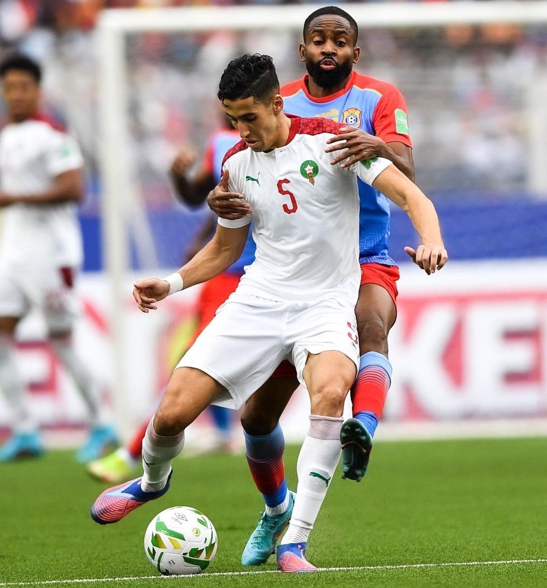 ثنائية سايس وأكرد.. هل هي الأنسب في قطب الدفاع؟