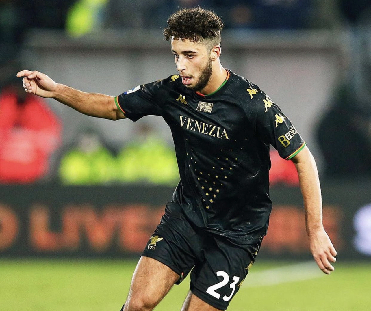 سفيان كيين يصارع من أجل البقاء