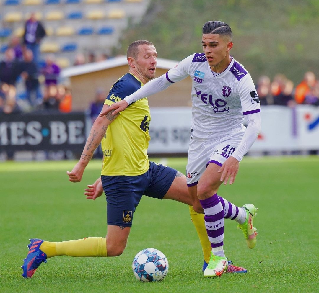 سطاندار دولييج يفاوض لضم إلياس سيباوي