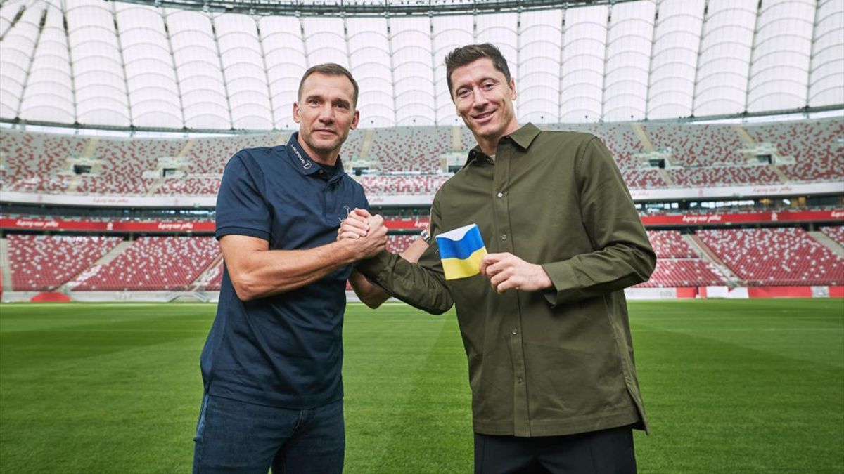 ليڤاندوفسكي سيرتدي شارة الأوكراني شيفتشنكو في كأس العالم بقطر