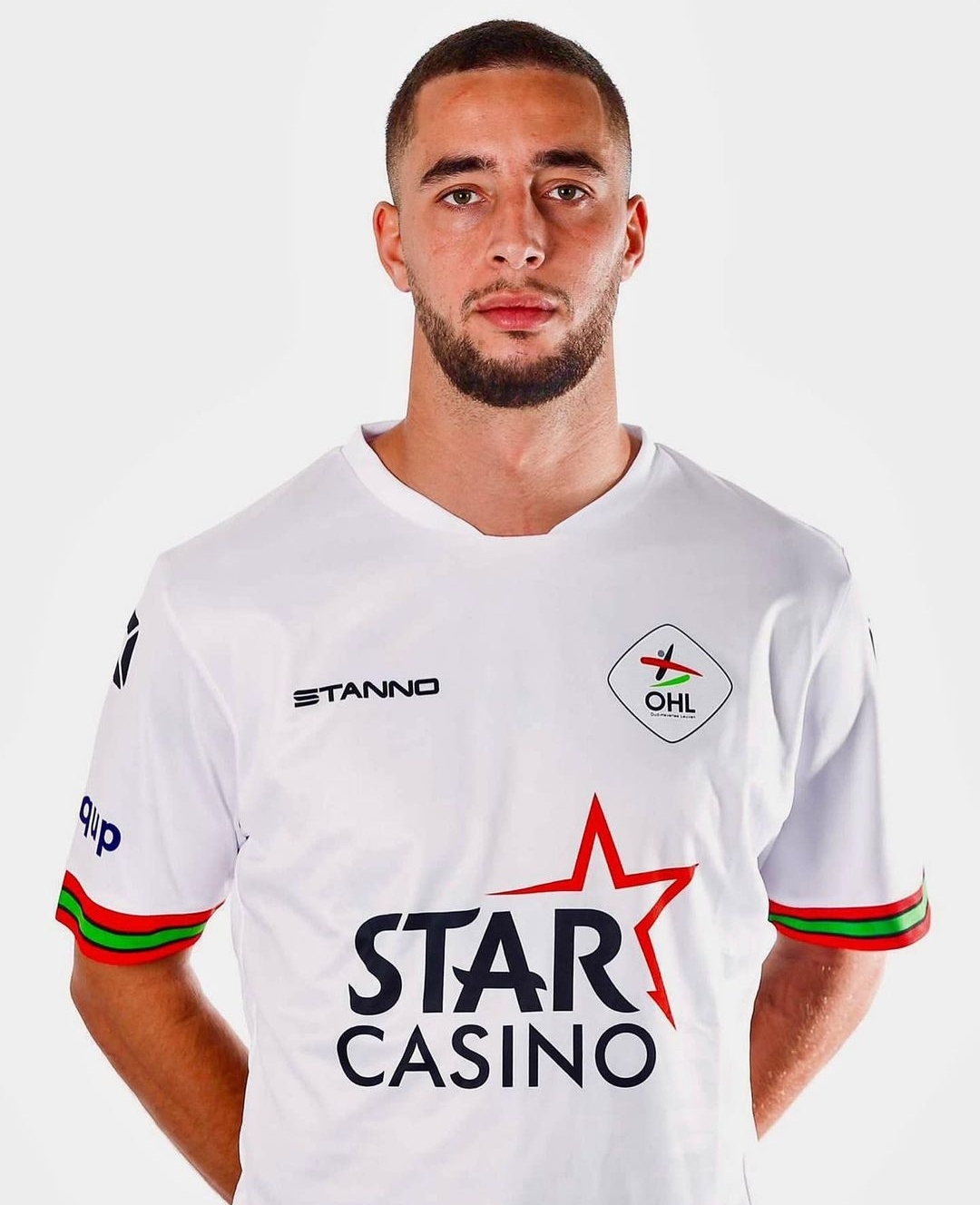 سفيان  كيين ثالث مغربي ينضم رسميا الى لوفين البلجيكي