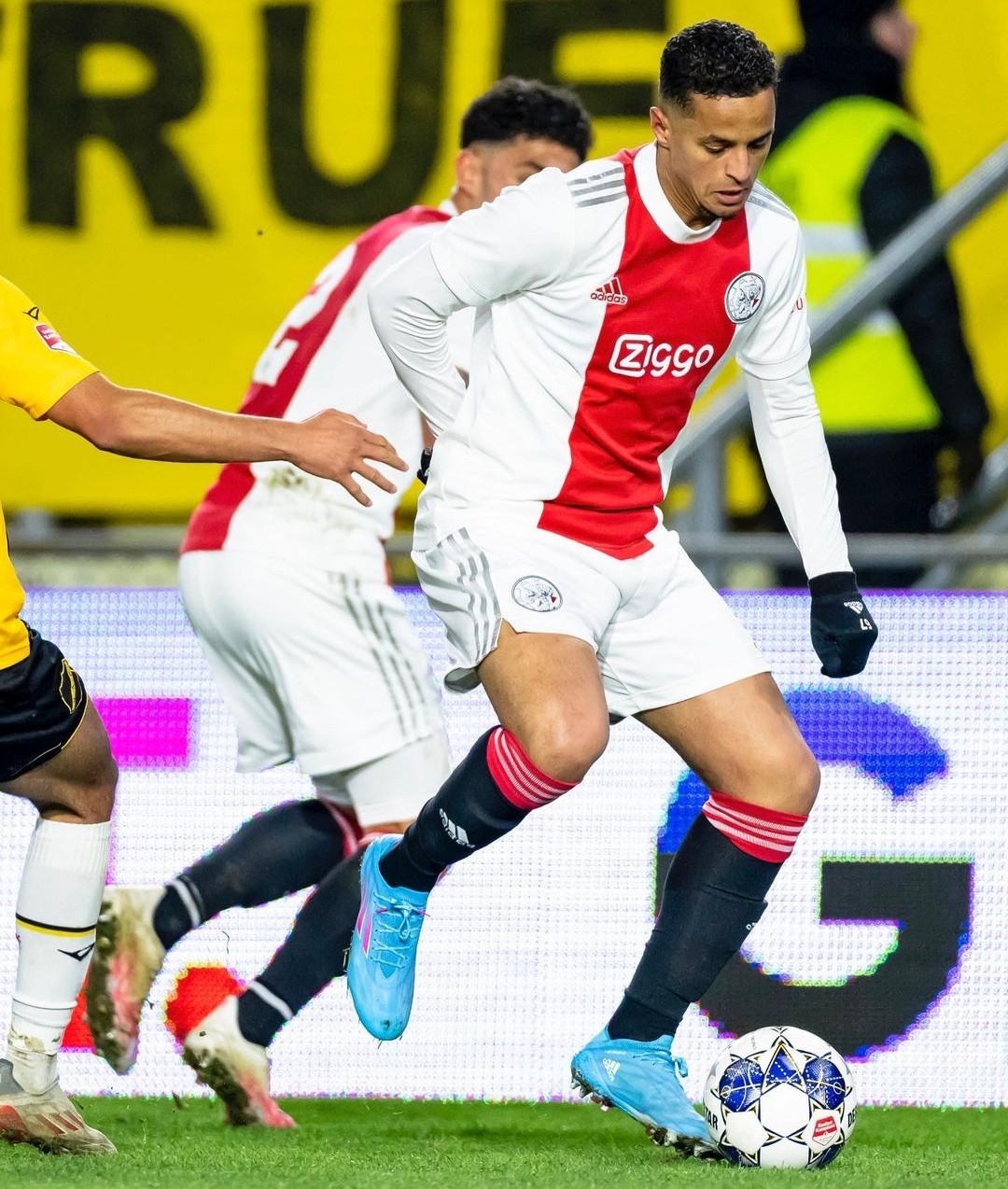 إحتارين خارج عصبة الأبطال.. قرار نهائي