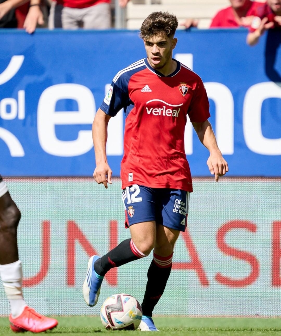 اوساسونا أطاح بألميريا في حضور الزلزولي