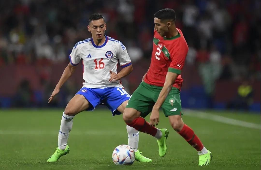 أبرز عناوين الصحافة الشيلية بعد فوز المنتخب المغربي على الشيلي