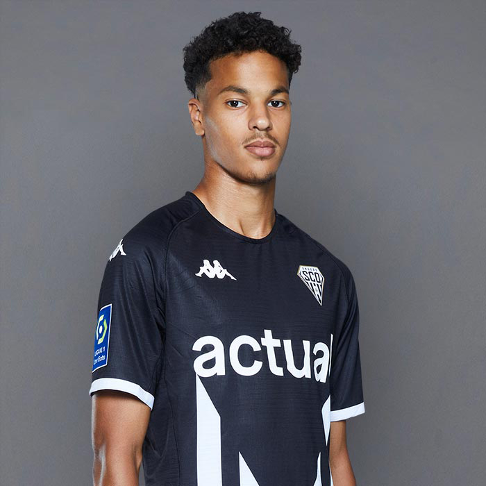 لماذا لم يستدعي وليد نجم أونجي أمين سلامة؟