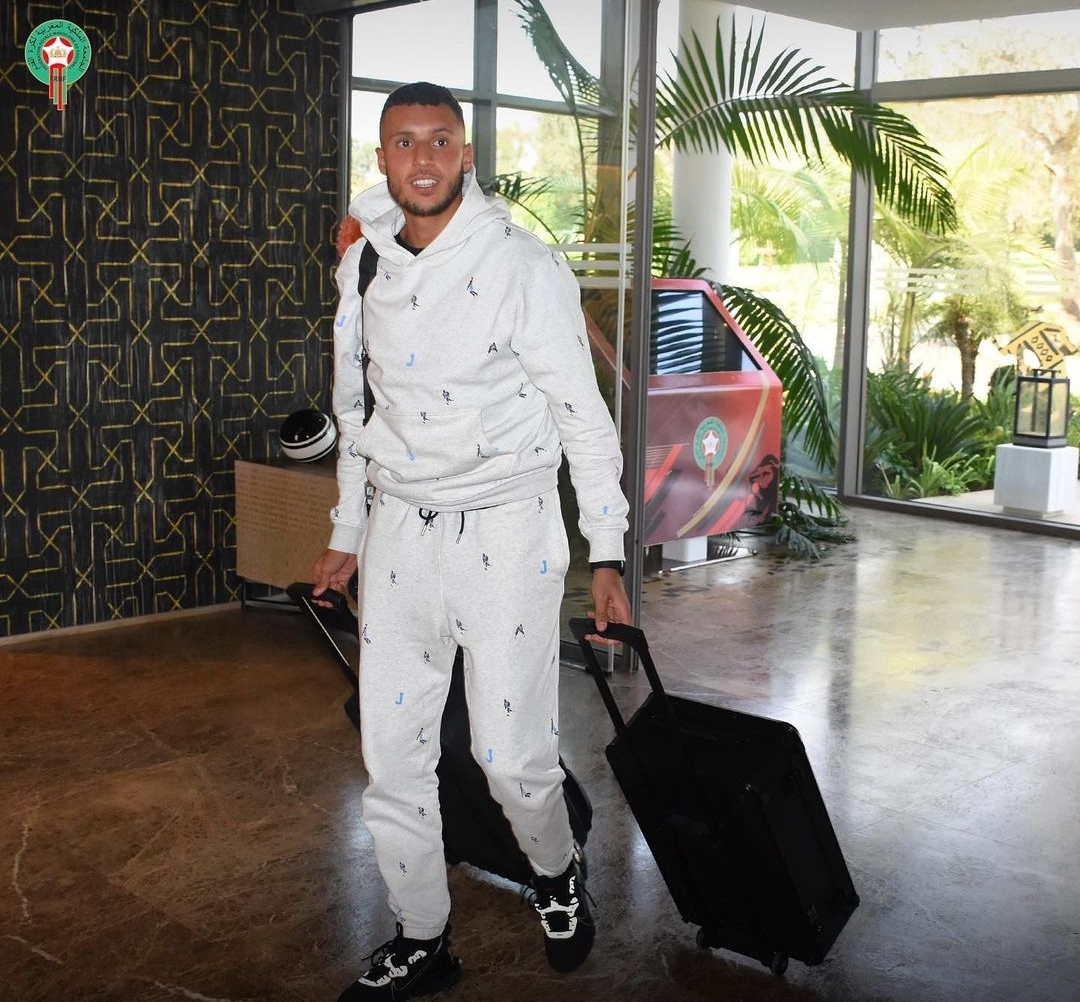 إستقبال حار لبعثة المنتخب الوطني بمطار سلا