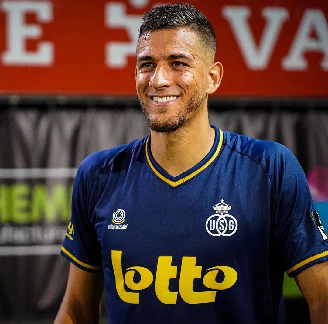 قندوس يخلق المفاجاة بلييج