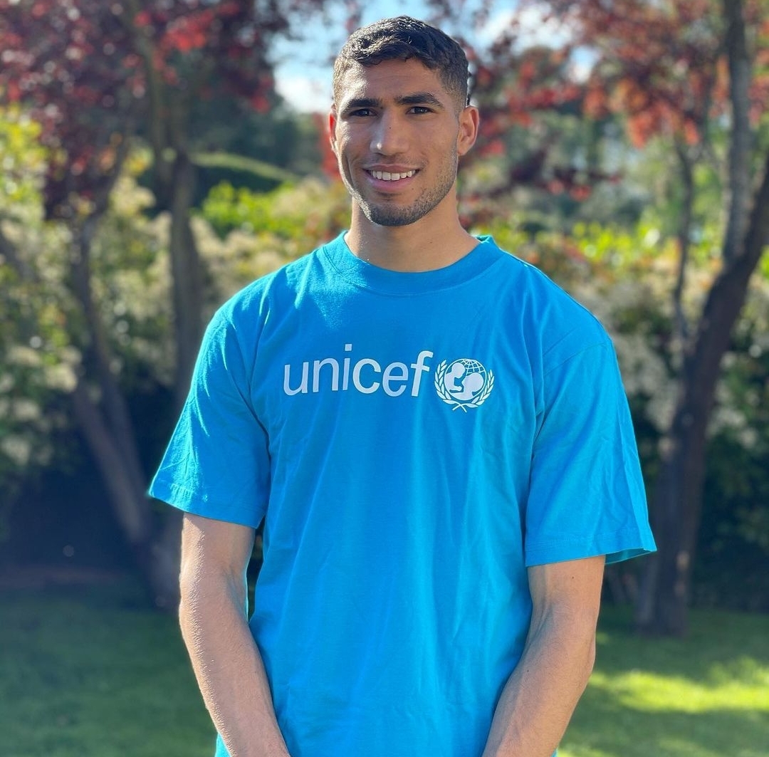 اليوم العالمي للطفل.. أشرف حكيمي ولاعبون من جميع أنحاء العالم يدعون إلى حماية الطفولة من التمييز والعنصرية