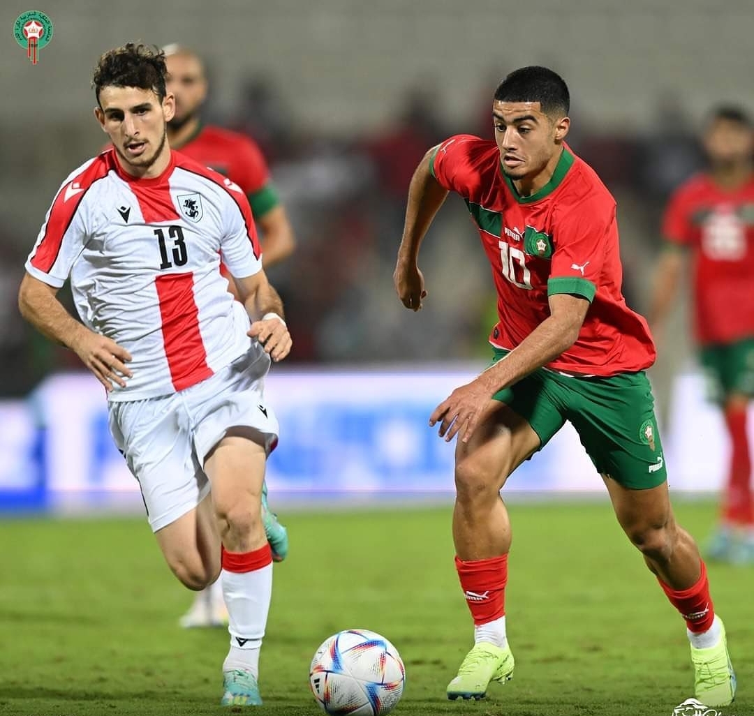 زروري إنبهر للأجواء واللاعبون إستقبلوه بحفاوة كبيرة