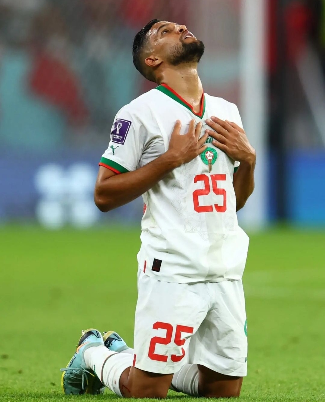 عطية الله يتحمل عبء الظهيرين في المونديال