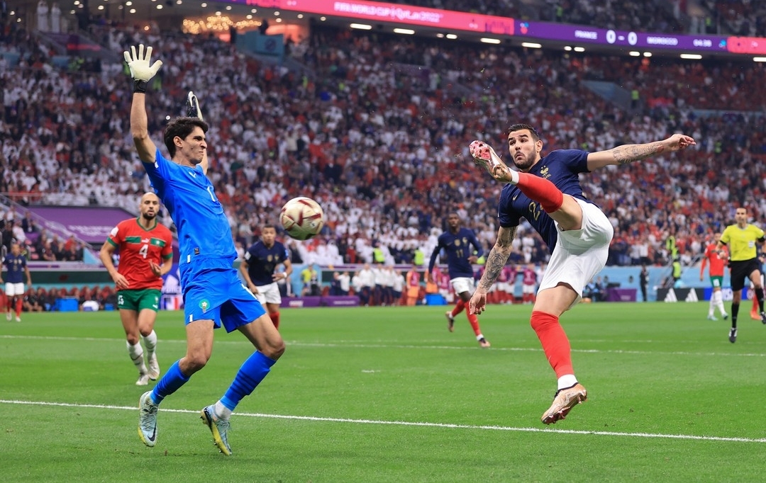 ياسين بونَو: لا مسؤولية له في الهدفين