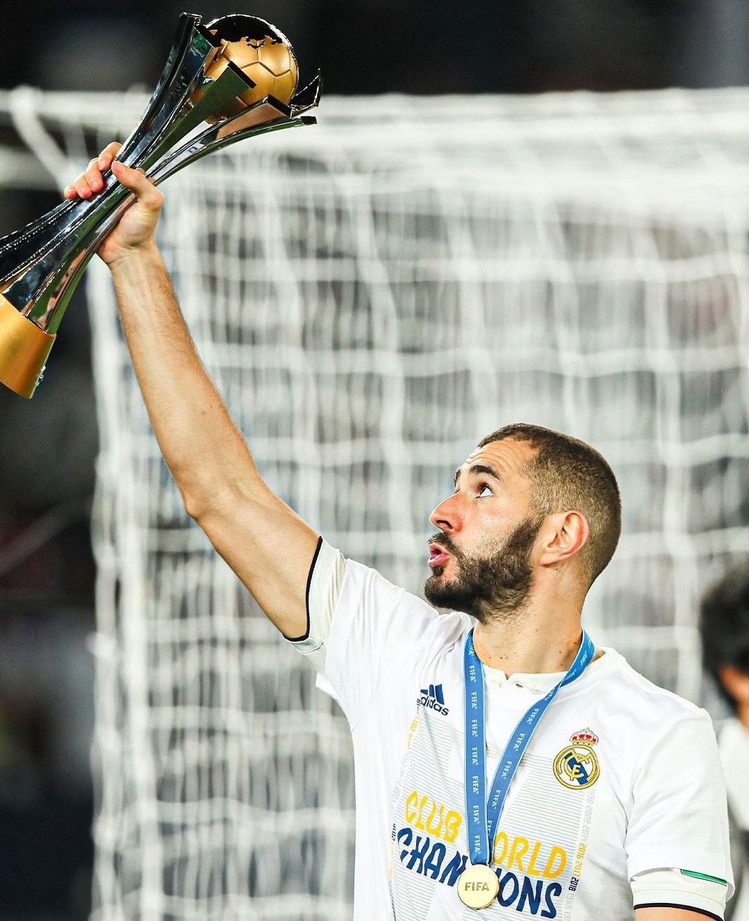 ريال مدريد إفريقيا يرحب بالريال النسخة الأصلية