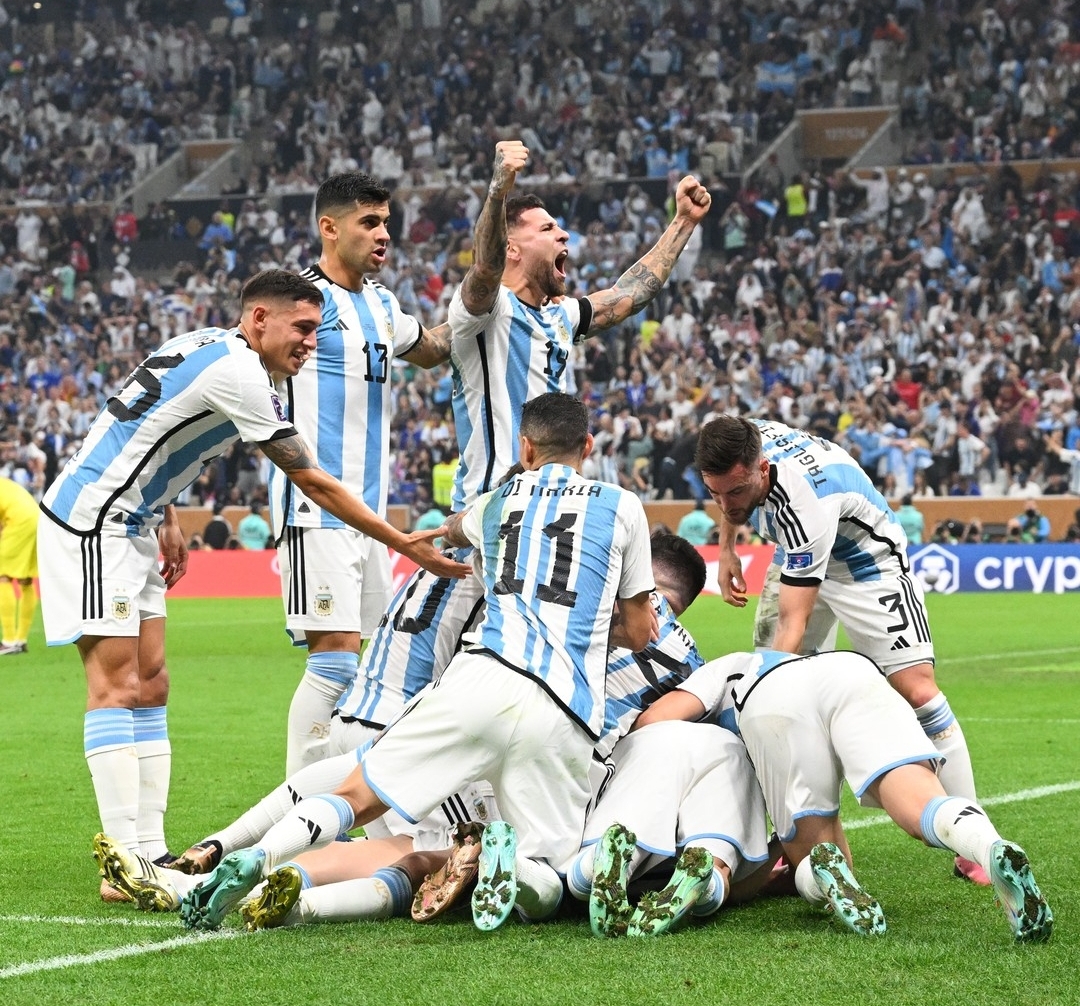 الأرجنتين تصعد عنان السماء وتحسم ثالث لقب للمونديال