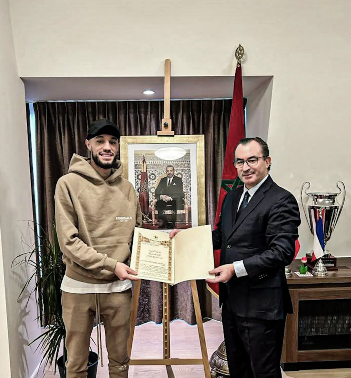 القنصل العام للمغرب بأمستردام يستقبل مزراوي