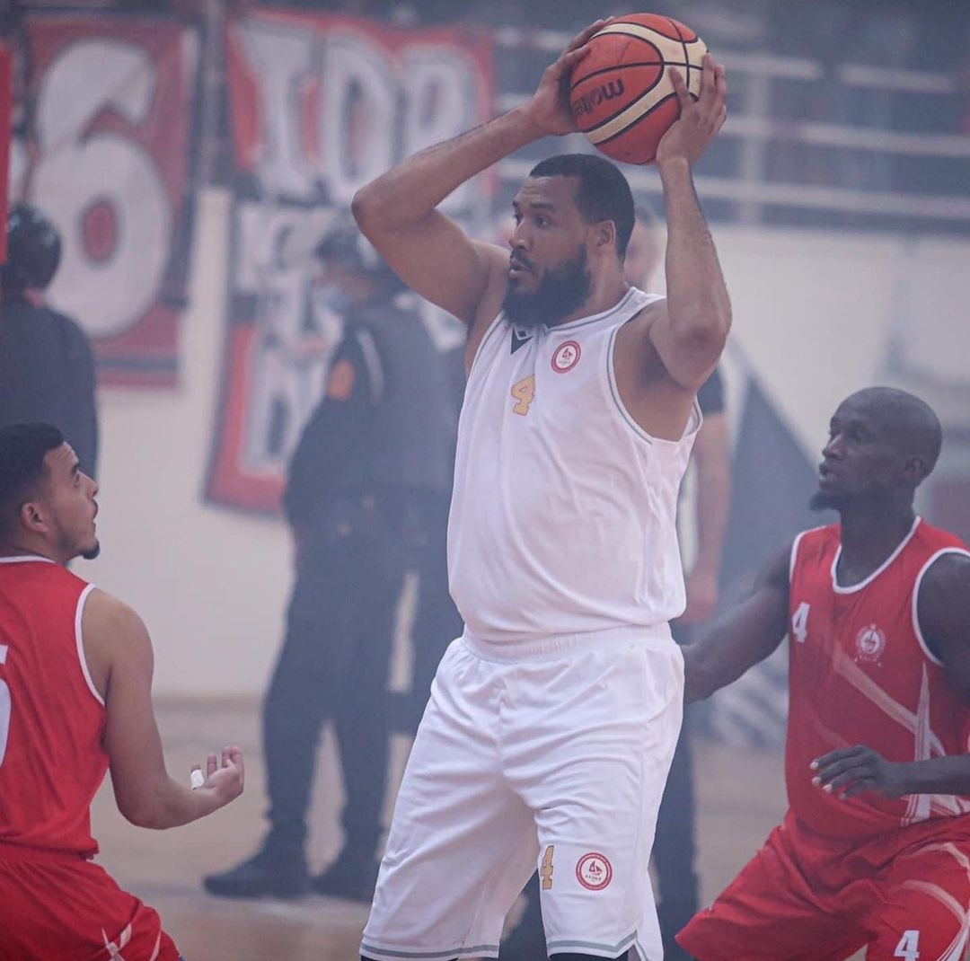جمعية سلا يخسر أمام الإفريقي التونسي 51-73 في أولى مبارياته ببطولة دبي الدولية لكرة السلة