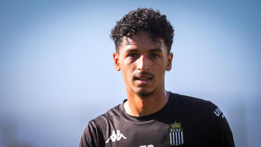 مهدي بوكامير يتألق مع شارلوروا ويلفت الأنظار