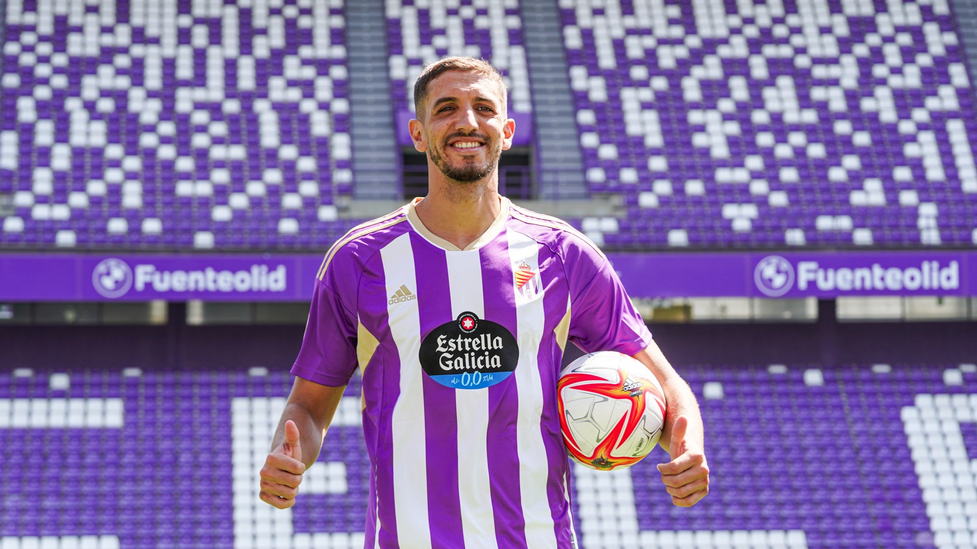 بلد الوليد يفسخ عقد فضال