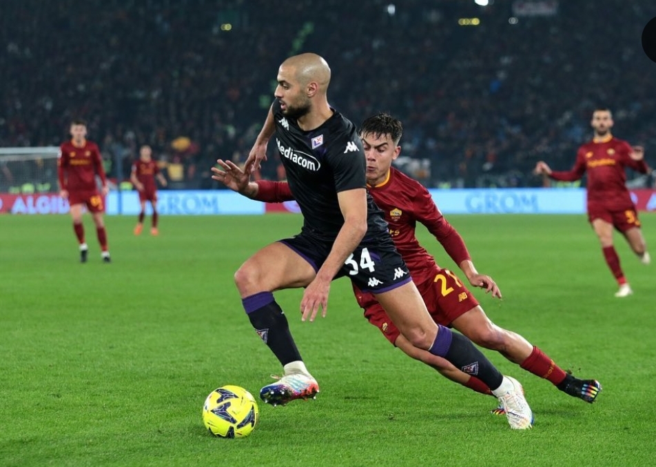 أمرابط يعتذر ويضمه مدرب فيرونتينا لمباراة طورينو في آخر لحظة