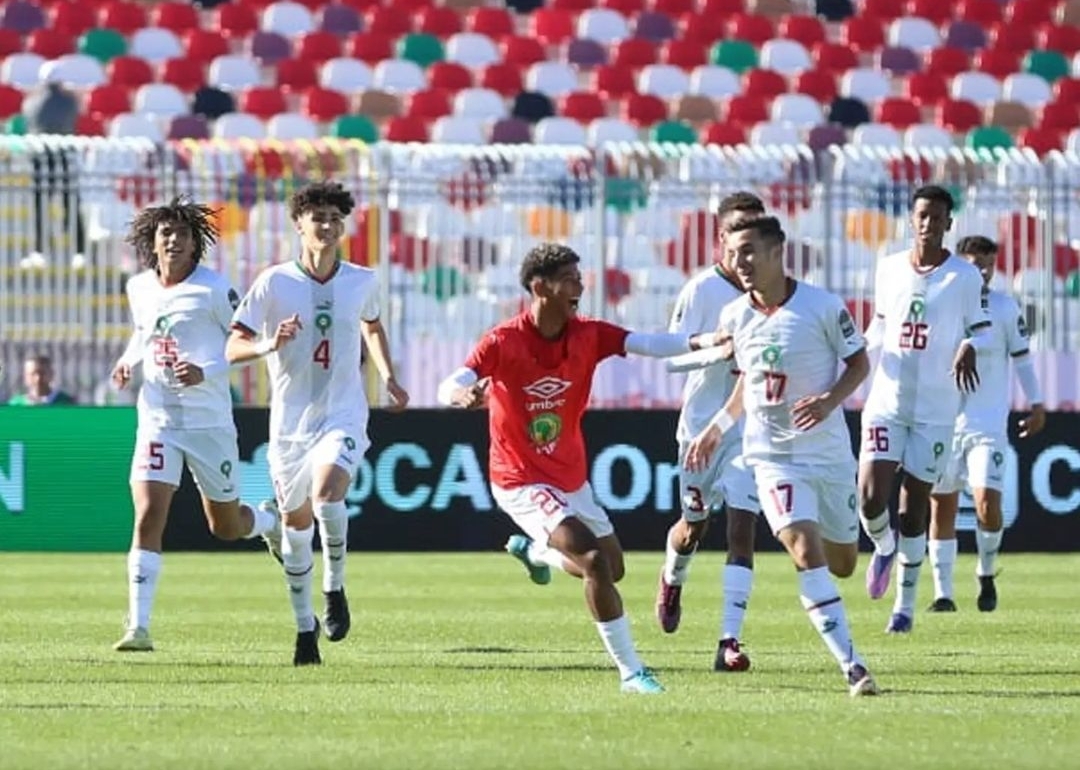 مباراة الجزائر والمغرب بشبابيك مغلقة