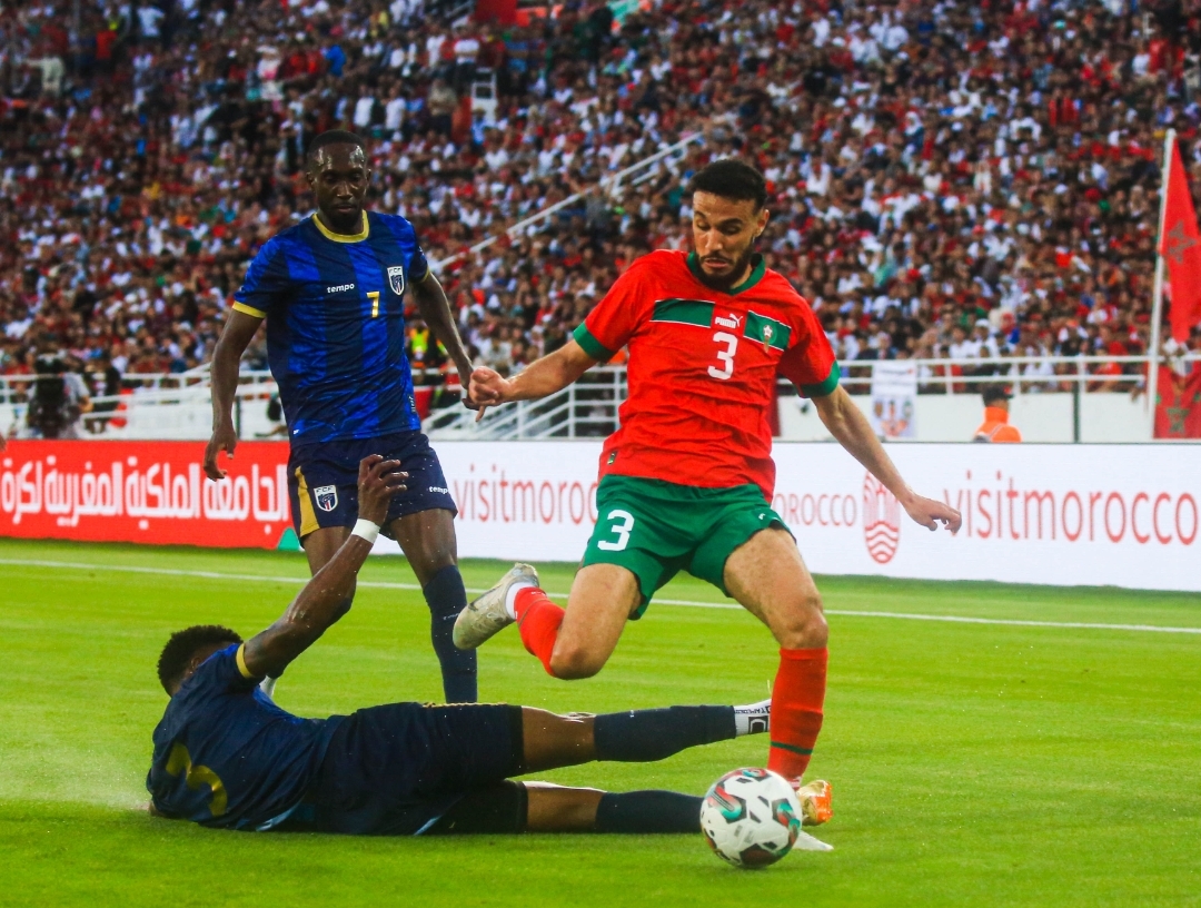 نصير مزراوي: لعب في ثلاثة مراكز