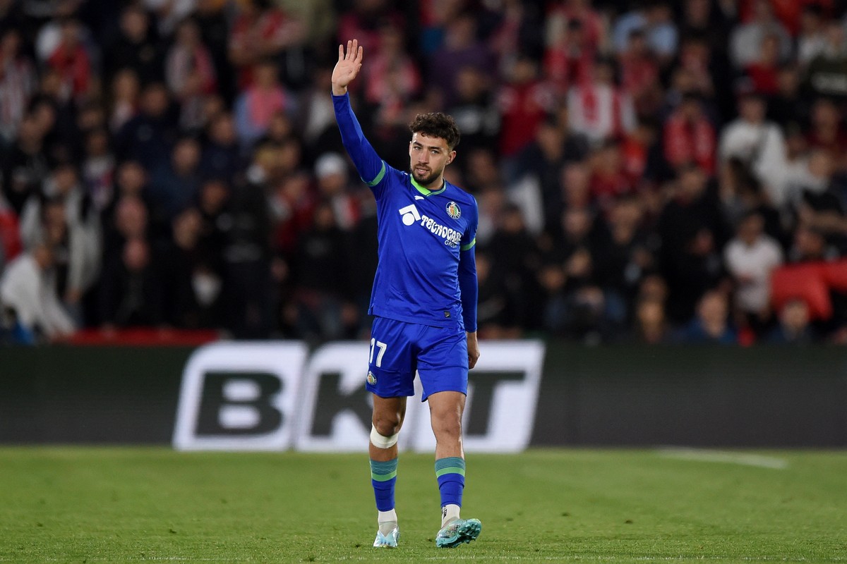 منير الحدادي يقترب من نادي أطلانطا