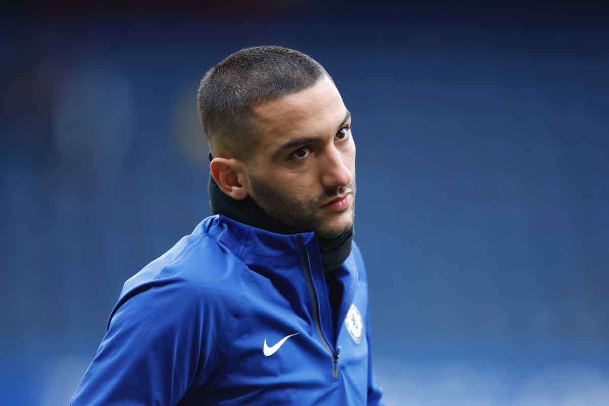 زياش بين باريس ونابولي