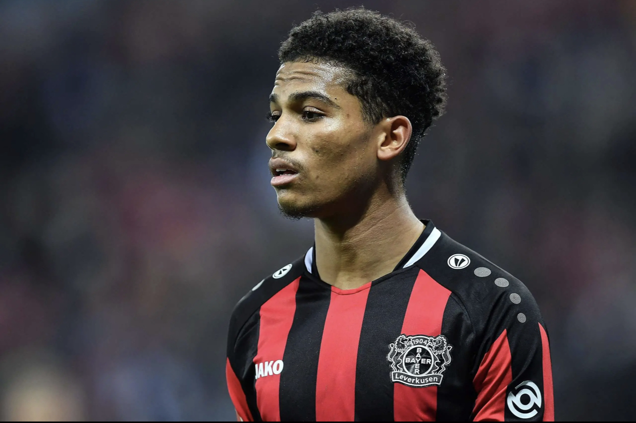 عدلي يختار اللعب للمغرب ويرفض التعليق ل  المنتخب عن قراره