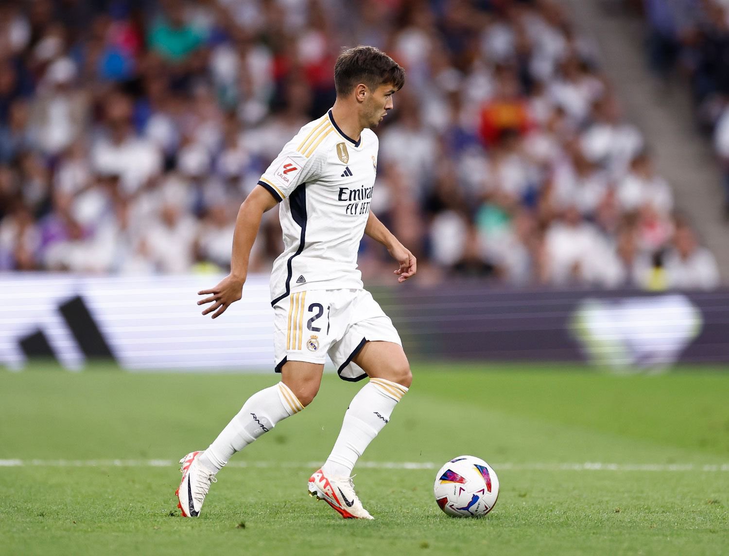 لقجع أول من يريد مشاهدة إبراهيم دياز بقميص الأسود