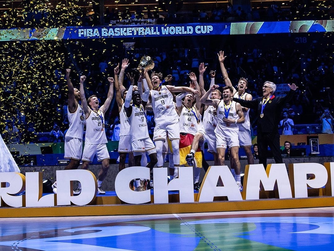 ألمانيا تهزم صربيا لتفوز بكأس العالم لكرة السلة لأول مرة