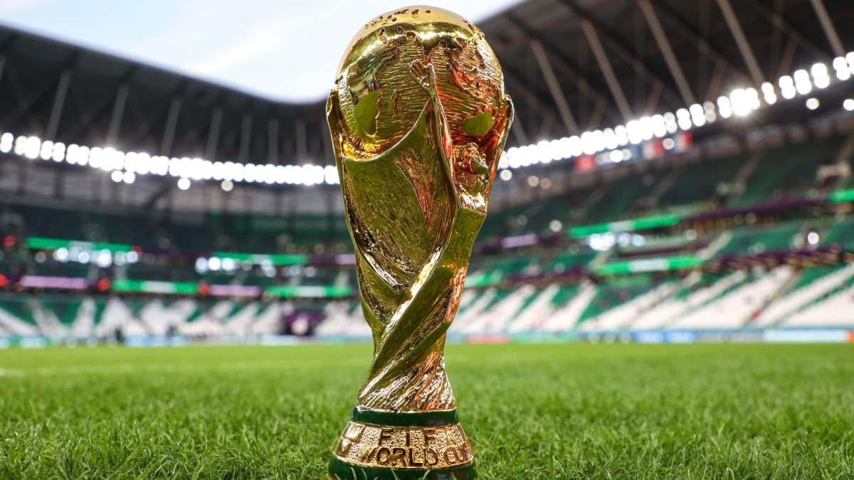 السعودية تتطلع لاستضافة كأس العالم لكرة القدم 2034 بمفردها
